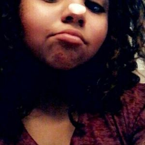 Meet your Posher, Elisa